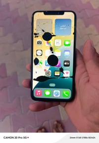 ايفون اكس اس ماكس داكره 256 بطاريه 84 نضيف فقط كاميرا ما يشتغل أو شاشه...