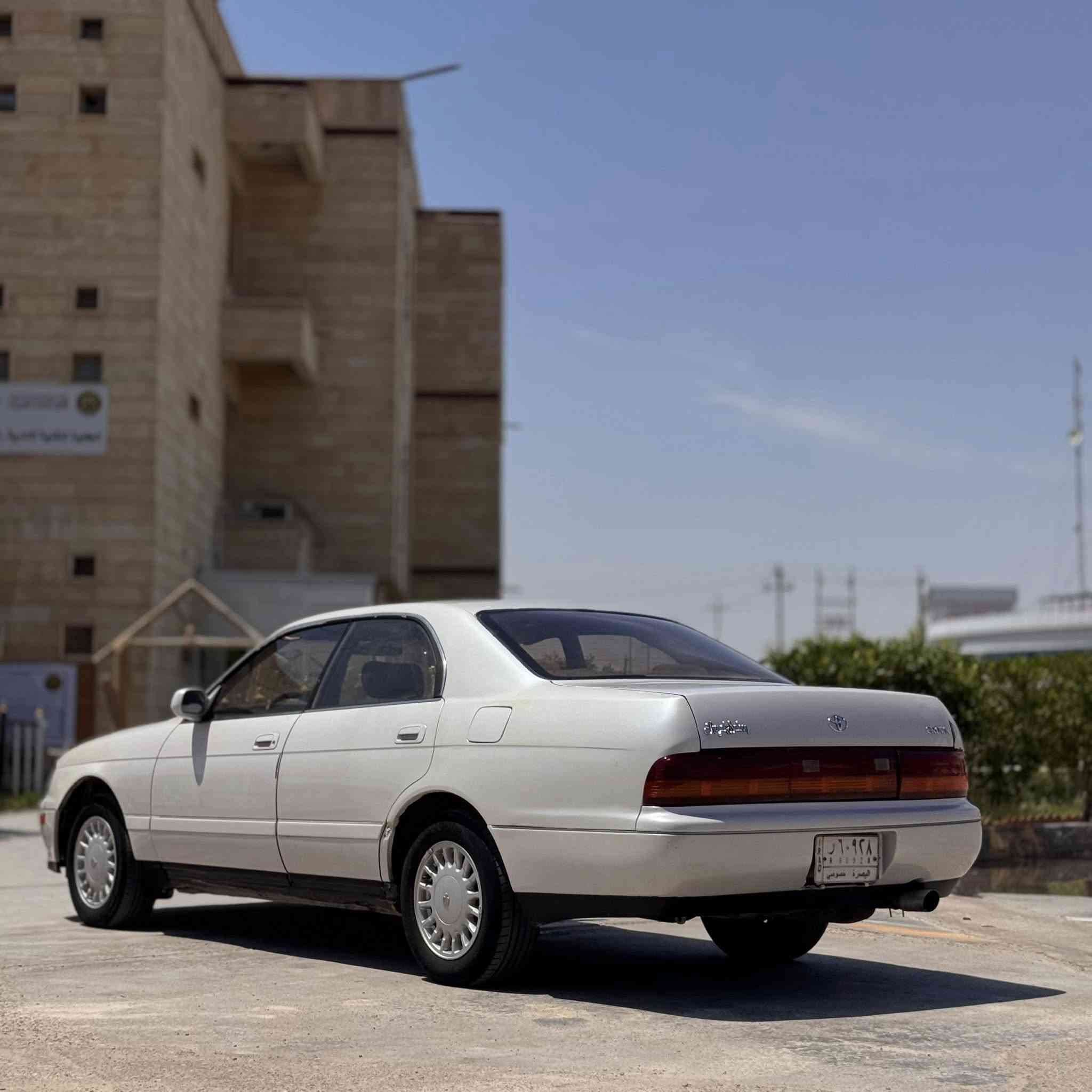 بطه متصل موديل 2000 بيع او مراوس
حسب القناعه
كلشي مُوضح بالصور 
نواقص بسيطه جداً
السياره بـ اسمي 
رقم بصره اصوليه 
مكينه vvti وكير تاكل الكاع
حداديه صدر جديد 
حداديه خلفيه ٨٠٪؜ 

كهربائيات فقط تسريب والعينه تحتاج كلوبات 
دواخل بالجيس تحتاج ترتيب للدشبول فقط(مسجل)
تبريد فقط غاز وربط البواري فاتحهن وعفتهن ماشديتهن 
ارضيه جلد تنته كنتاره …￼

السياره نضربت عندي طرف المدكر الخلفي جهه العبري 
موجود الفيديو منزله شوف بعينك قبل لاتجي
ابيع على وضعها تحتاج فقط معجون وصبغ بدون سمكره.. 

السعر 63 ومجال بسيط 
***********
