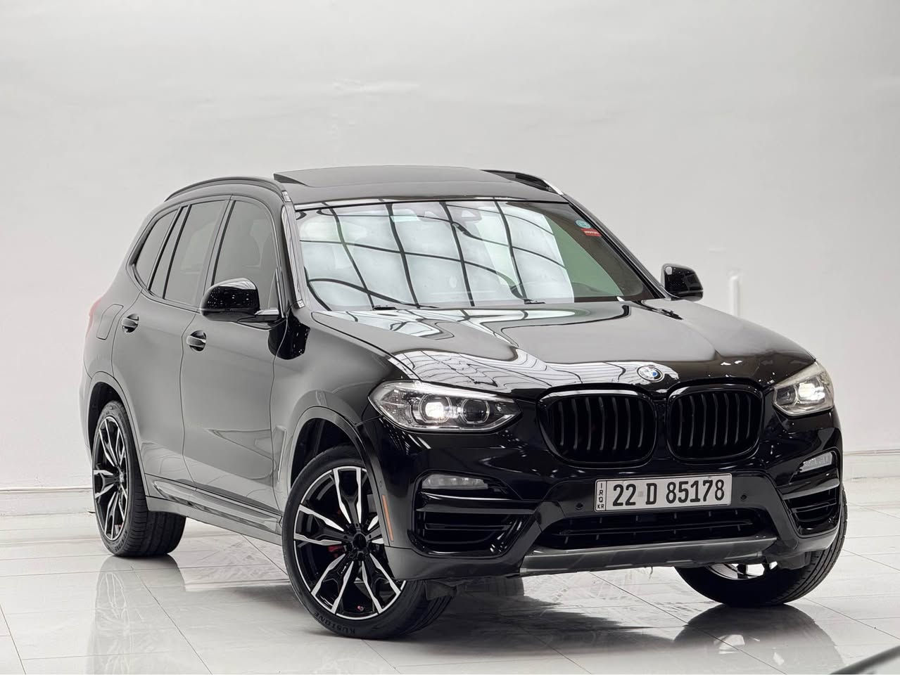 🔻للبيع🔻
‏💥 BMW X3 30i 💥
‏ 🔻Sline🔻     
موديل // ٢٠٢٠
ماشية //  ٨٥  الف  ميل
حجم محرك// ٤ سلندر 2.0 توين توربو🚀

❌ملاحظة//
سيارة بدون قطرة صبغ بدون تبديل فقط خشم بونت بي تعديل بارد  و تكحيل باقي كلشي بشرط💯

❌ ارباكات كلة سليم بلادي💯

⭕️سيرفزات و تبديل دهن كلة جديدة كلش ما بيها نواقص💯

سعر سيارة مناسب كلش💰 ٢١٩  ورقة 💰 و بي مجال بسيط

📍مكان سيارة// اربيل- شارع ١٠٠ م معرض فجر الخليج

☎️رقم تليفون// 
كورك:- ***********
اسيا:- ***********
مواصفات🔽🔽 
بانوراما
كاميرة خلفي دوارة
حساسات امامي و خلفي
تشغيل عن بعد
لايت متحرك 
كشنات امامي تدفئة+ خزن ميموري
صندوق شفط
بريك كهربائي
وضعية قيادة(Ecopro-Comfort-Sport)
بعد بي مواصفات هواية مامذكورر...... أربيل, العراق
