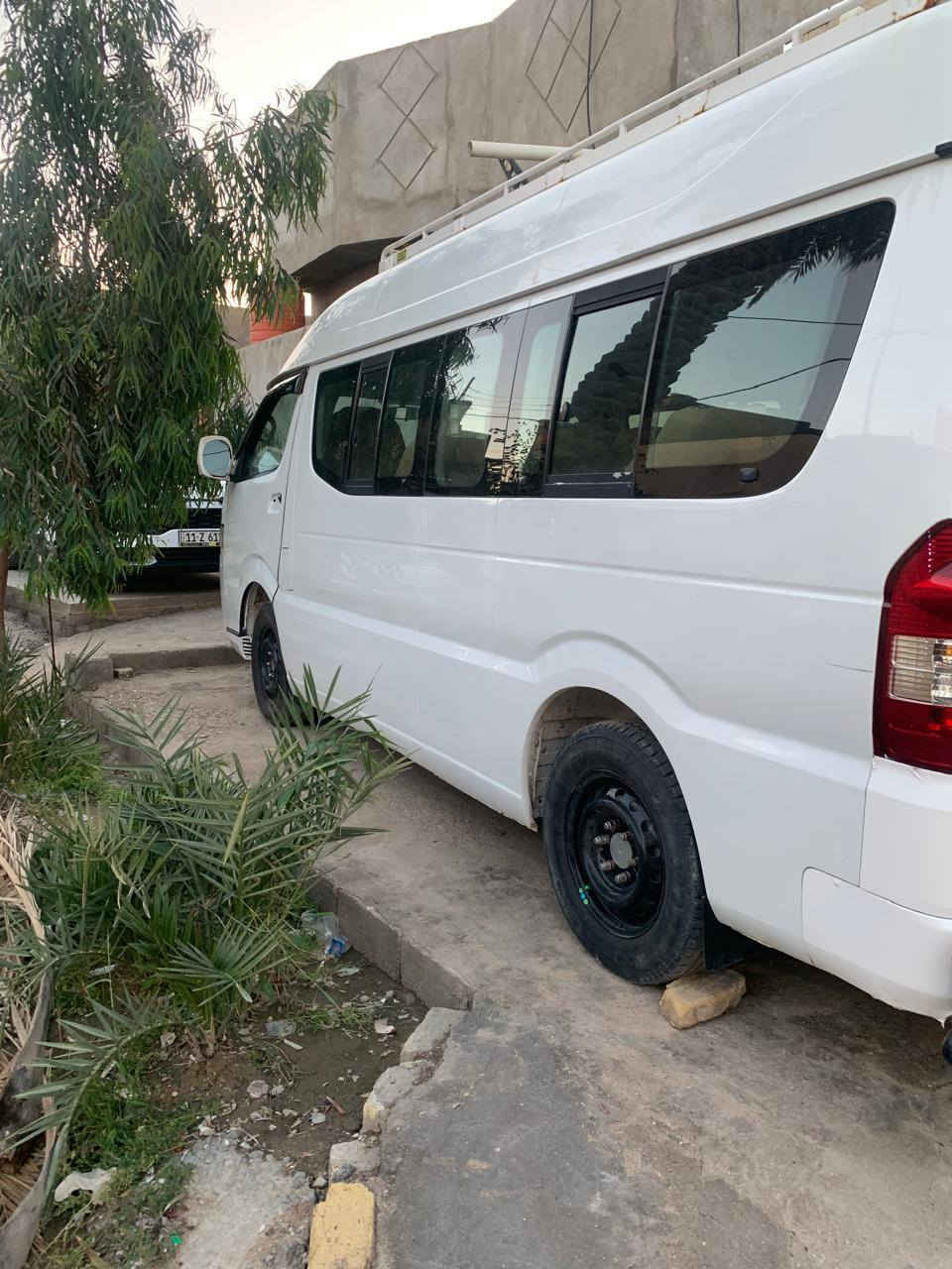 سلام عليكم شباب .. مكلف بنشر هذا الرقم الولد وتوصل ويا 
جنبي شيري مديل 2013 سيارة جديده ب بدون ضربه ولا صبغ رقم بغداد الجديد مصفرة هيئة جاهزه كهربائيات كامله من الطول للطول طخم تاير حدادية كامله غرفته كامله تبريد كامل مركزي ؏ ايدي كامله مكمله ماعدة مكينه بيه بكن خفيف  مكينه وكير مال چمره وكير عادي للبيع مستعجل مكاني بصرة ابو الخصيب 
***********
