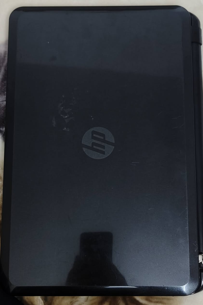 لابتوبhp للبيع حجم الشاشة 15.6 جيل الثالث كور اي 3 رام 4 كيكا هار 500hdd لابتوب جدا نظيف بطارية جديدة تقاوم ساعتين حقيقي ملاحظة بس اكو بعض الازرار مرات يشكل بالعمل (2/5/ ظ ز و ة ى لا ر ئ ء ئـ )
السعر كلش مناسب رحيض اشكد ما تتوقعون 
يوجد توصيل لجميع المحافظات 
ماسنجر واتساب ***********
