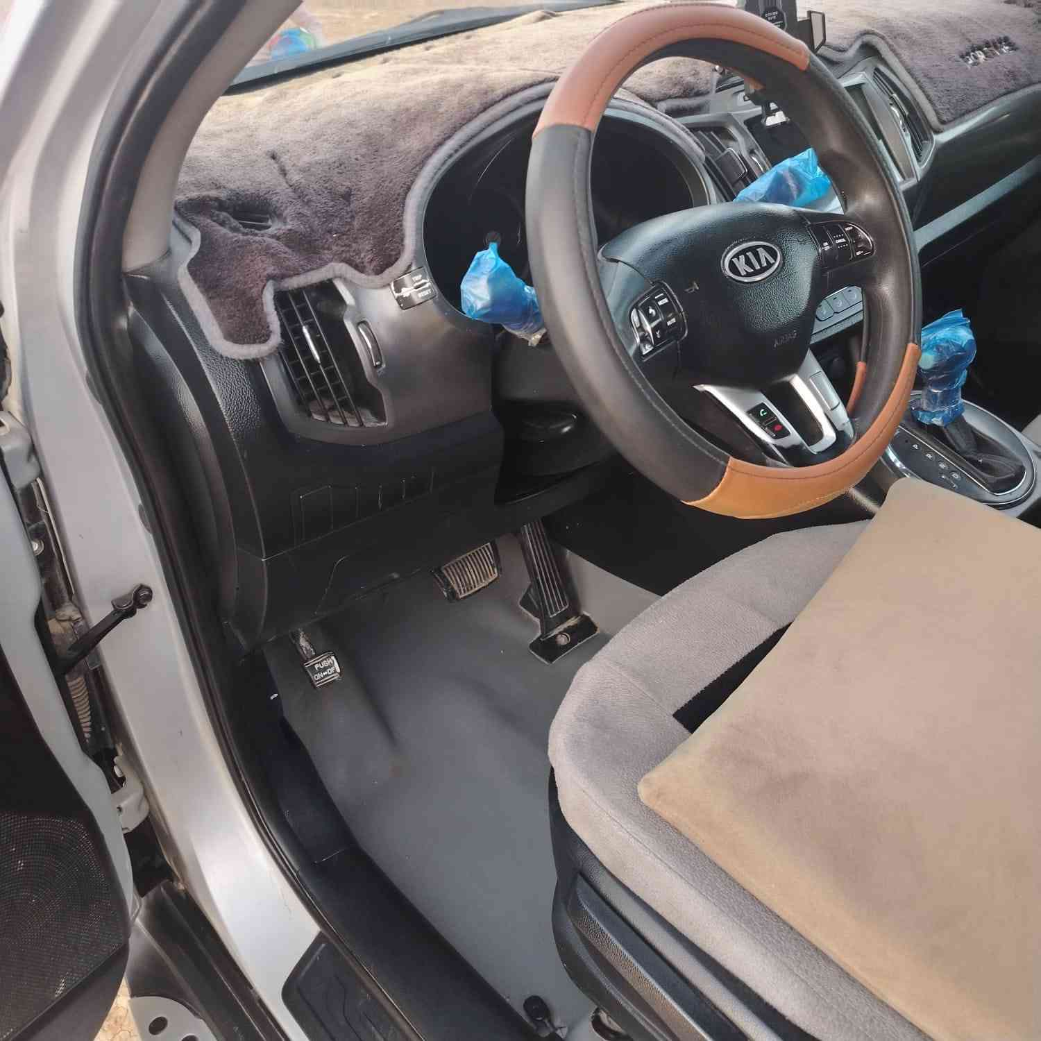 السلام عليكم
سبورتج 2012 كفاله عامه من الضربه

فقط شخط بالجاملغ الأمامي ومصبوغ

تخم تاير

مكينه وكير كفاله

تحويل مباشر

فول مواصفات

مكانها ديالى بعقوبه

للاستفسار الاتصال عالرقم

***********
