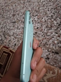 ايفون 11 • كفاله عامه • بطاريه 72%