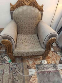 سلامو عليكم تخم قنفات للبيع 10 مقاعد العنوان بياع نظافه 80 من 100 نوعه...