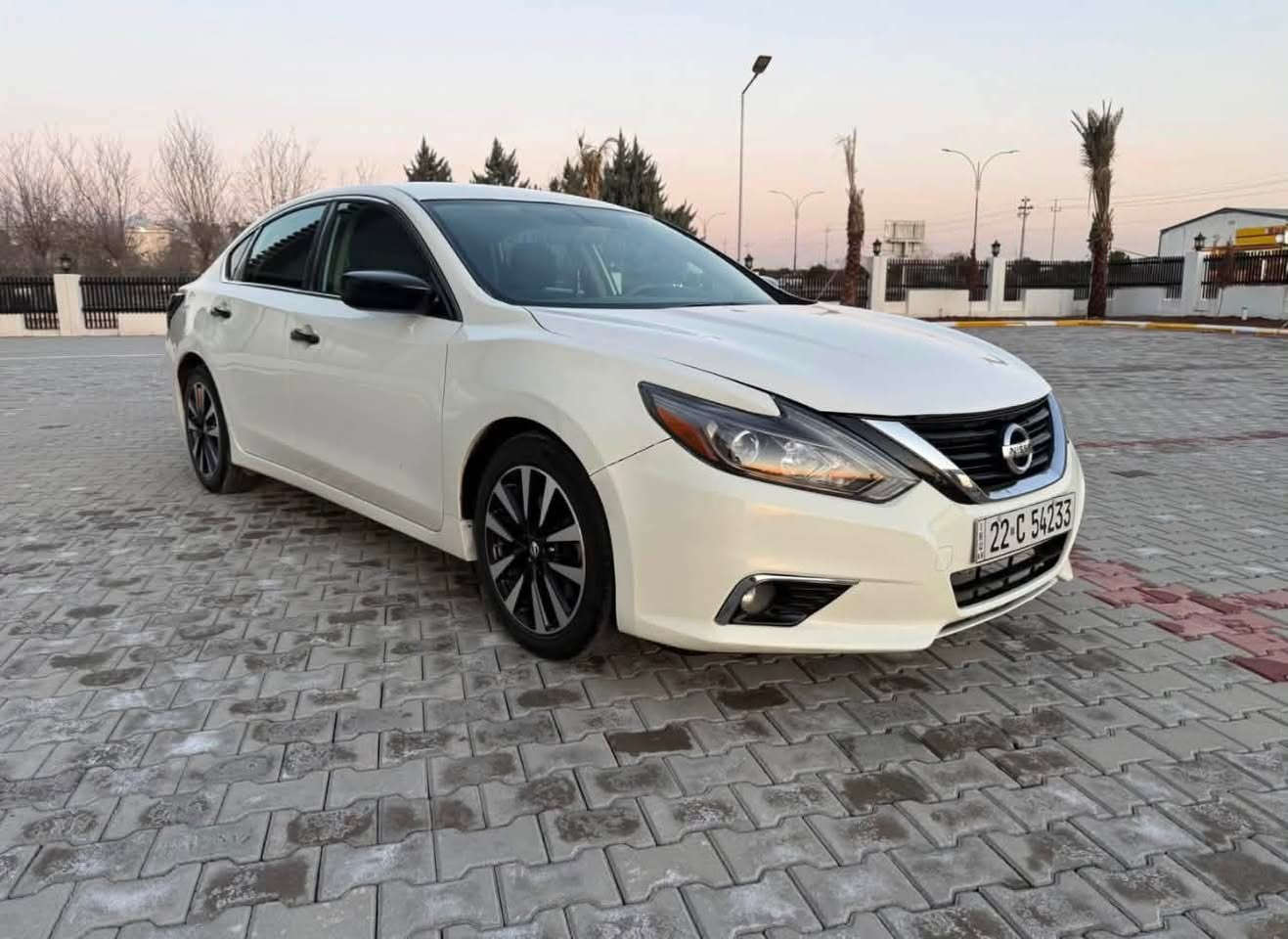 السلام عليكم
شباب نيسان التيما 2018 SV
السيارة خير من الله 
گير و محرك و صدر و تبريد كفالة
حادثهما مبين عندك بالصور
ممشاها 106 
هزه و سنوية جدد باسمي السيارة
مكان السيارة (صلاح الدين _بلد )
سعرها 125 و بيها مجال قليل 
***********
***********
حياكم الله
