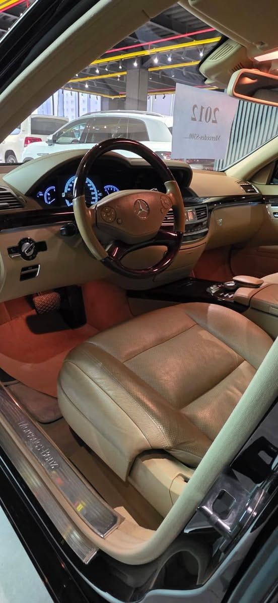 MERCEDES-BENZ S300 2012 (BCM) 
ماشي ٦٥ الف کم 
کلین تایتل 
بدون داخل 
بدون ایرباک
محرك ٦ سلندر  
شرکة اربیل BCM  استراد خاص
فول فول موصفات 
سعر 380 ورقة بي مجال 
مکان سیارة اربیل
~~~~~~~~~~
0751 2004 377
0750 397 7815
~~~~~~~~~~
MERCEDES-BENZ S300 2012 (BCM) 
ماوەی روشتن 65 هزار کیلۆمەتر 
کلین تایتل 
بێ ناوگرتن 
بێ ئێرباک
بزوێنەری 6 پستون
شرکة هولیر BCM  استراد خاس
فول موسفات 
نرخی 380 وەرقە و مجال 
شوێن هەولێر أربيل, العراق
