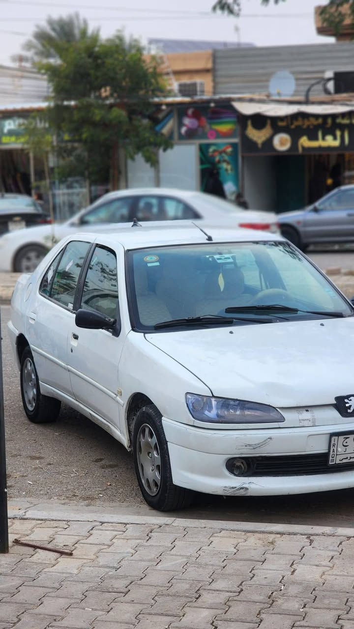 للبيع بيجو 306  بغداد مشروع وطني
التحويل ثاني يوم شرط 
السيارة نظيفة مابيها اي جطل  
حدادية تايرات   كلشي جديد 
السيارة بيها ضربه خفيفه  بالجاملغ الخلفي والبنيد مرشوش فقط
السعر 43 وبيها مجال بسيط 
مكان السيارة العلم 
للأتصال ***********
