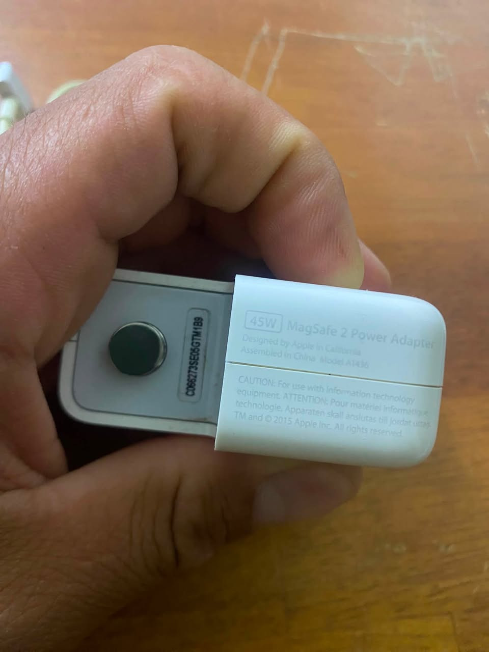 للبيع شاحن Apple MagSafe 2 أصلي 45W

* القدرة: 45W
* الموديل: A1436
* مناسب لأجهزة MacBook Air بمنفذ MagSafe 2
* يعمل بكفاءة 100%
* الكيبل الأصلي مرفق
* الحالة: مستعمل بحالة جيدة

💰 السعر: 50,000 دينار عراقي

🚚 يوجد توصيل إلى جميع محافظات العراق.

للاستفسار أو الحجز، راسلني على الخاص.


**إذا كنت صاحب هذا الإعلان وتريد حذفه لأي سبب، رجاءا أرسل رسالة إلى الدعم الفني**