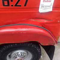 السلان عليكم التكتك للبيع بيها ضربة مثل ما موضح بالصورة والدوسات معمرة...