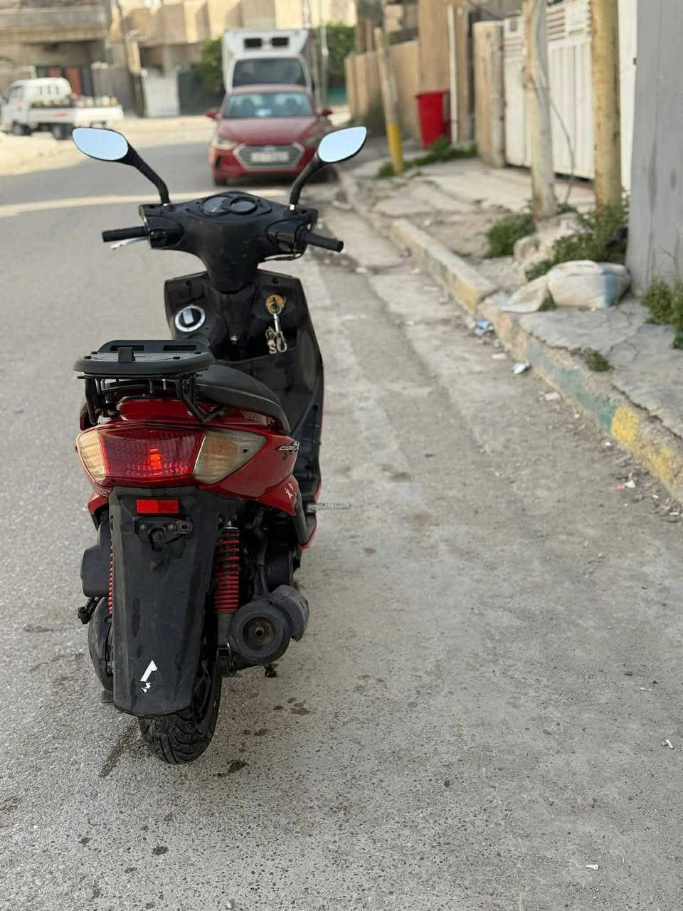 السلام عليكم سكنس فحل نوزل خطين استان حساس قبغ نفخ طلاعات كهربائيات كلهة شغالة مكينة خرسة اوراق بيهة منفيس بيع او مراوس بماطور كير حسب القناعة المكان ديالى الخالص السعر ٨٥٠ وبيه مجال
***********
