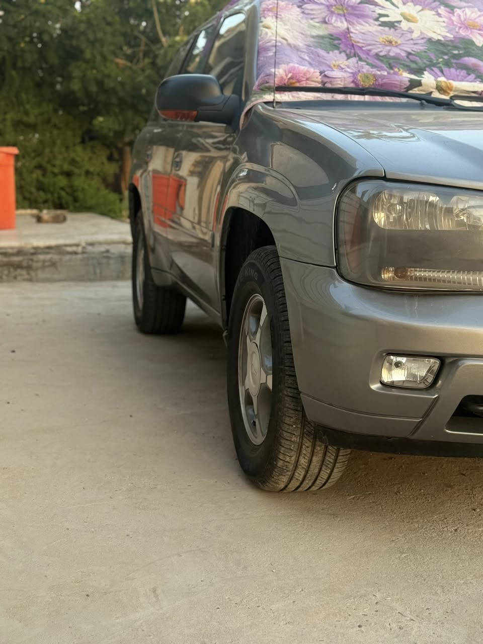 السلام عليكم 
بلايزر موديل2008
فئه lt سياره نضيفه حيل  اي نقص مابيه 
بيه بس بنيد صبغ عدا هاي مكفوله 
مكينه كير  شرط ع تراي 
***********
واتساب ***********
مكان سياره الكاظميه  
السعر 120وبيه مجال حك الجيه
