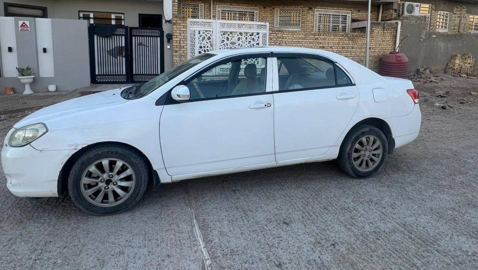 نوع السياره (BYD) بي واي دي
الموديل2013
الون :ابيض
ناقل الحركه :اوتوماتيك
مكان السياره :كوت
السعر ٥٤
رقم التواصل ***********
