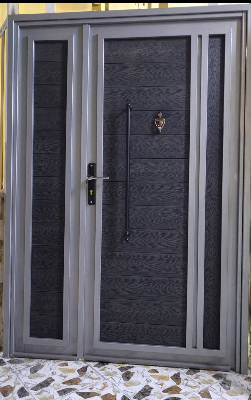 بسم لله الرحمن الرحيم (للعلم أني شخصين أجي اي باب تطلبون و مايعجبك لا تاخذو 
أن شاء الله يوم الأربعاء أجي على بلد السحاقي الضلوعيه أجيب بوب مال حوش وشبابيك وبوب مال كندور جميع القياسات موجوده الي يريد يصلك بسعر جدآ جدآ مناسب لئن أني راح أجي للئستفسارالتصال *********** /***********
