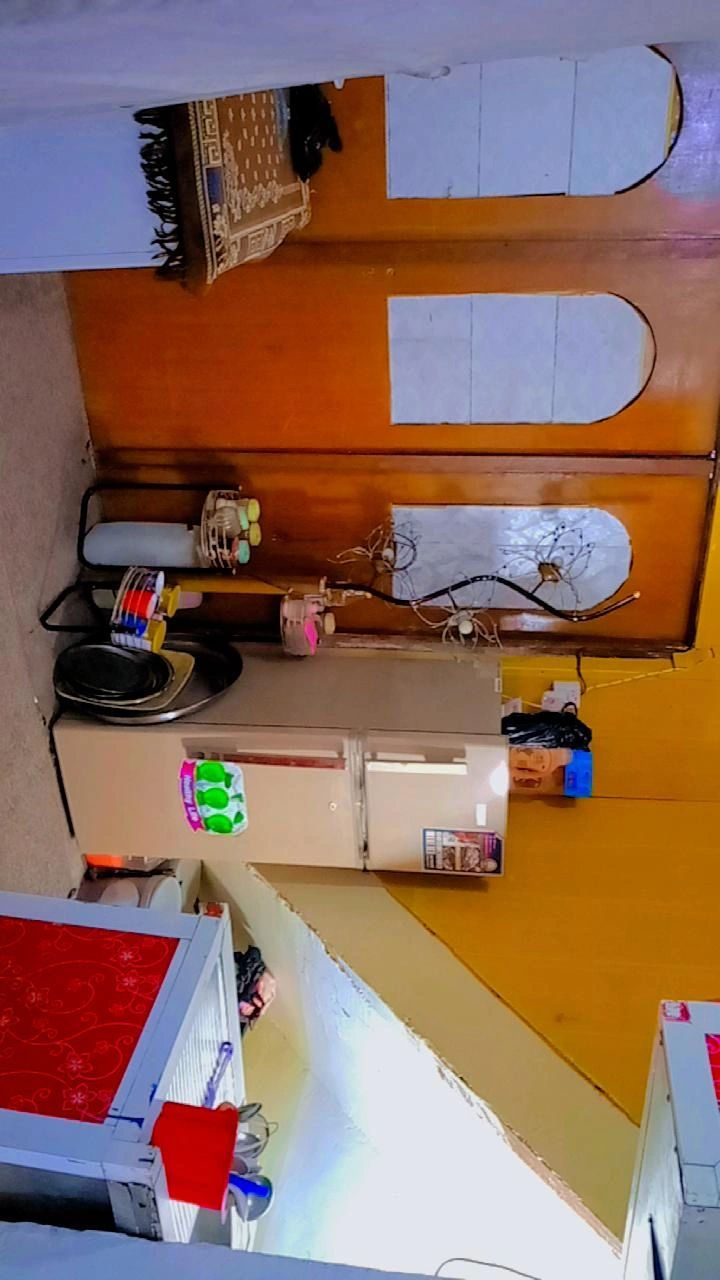 دار للبيع بالرشدية مساحته 60متر وسعر 25وبي مجال ستقبال+صالة+مطبخ+غرفه +صحيات+منور+ سند 25قرار محكمة باسمي رقم الهاتف=***********
