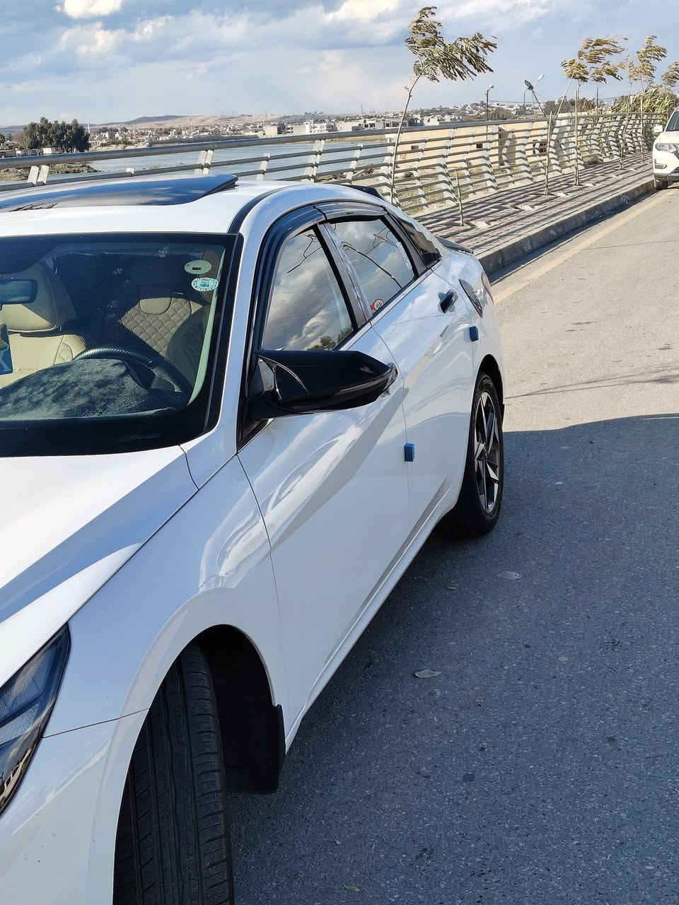 السلام عليكم
 النترا 2021 وارد خليجي كوبون بانزين سيارة باسمي سنويه جديدة هزة جديدة سيارة فول مواصفات واحد على واحد ماشيه 65
ضررها طخه خفيفه بين البابين النفر 
موقع السيارة موصل ايسر حي البلديات
للتواصل والاستفسار الاتصال على الرقم***********
