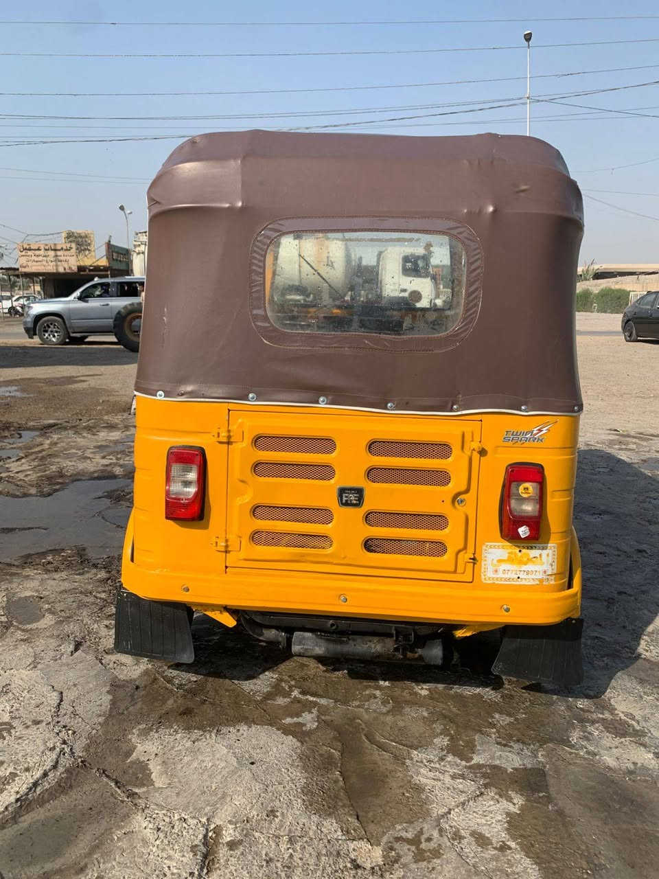 تكتك ٢٠ رقم واسط  نضيفه مكاني الشعله  ***********
