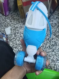 سكيت باله اصلي غير مستخدم اطفال قياس من 31 ال 34 يجي 4 عجلات بيهن انار...