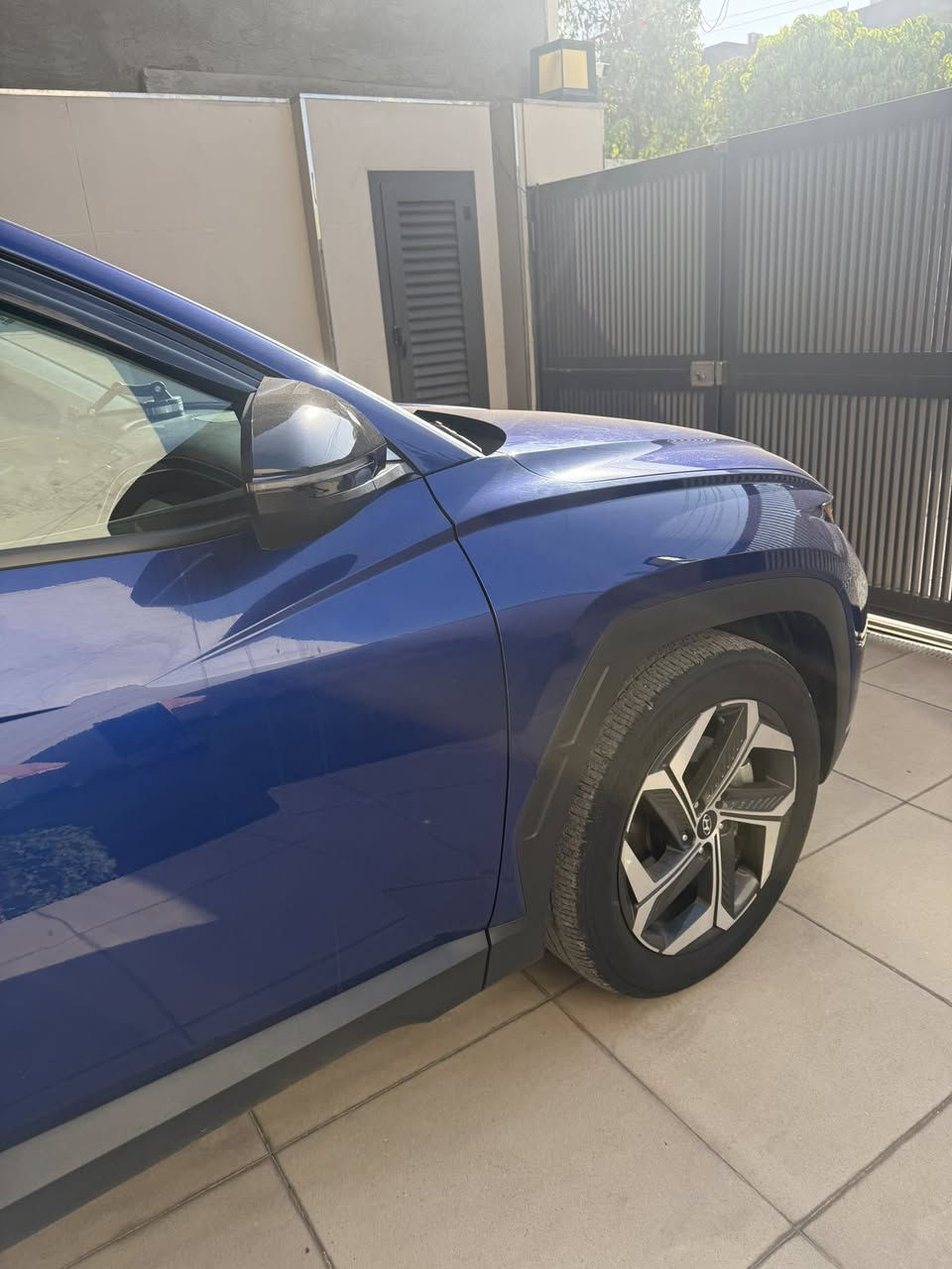 السلام عليكم توسان 2022 للبيع وارد أمريكي مواصفات بصمه فتحة كرسي كهرباء تبريد تدفئه مقاعد شاشه دجتال رادار امامي جانبي قياده ذاتيه اوتو هولد ضربتها موضحه بلصورة السيارة باسمي رقم أربيل  ماشية 64 الف السعر 185 مكاني بغداد ***********
