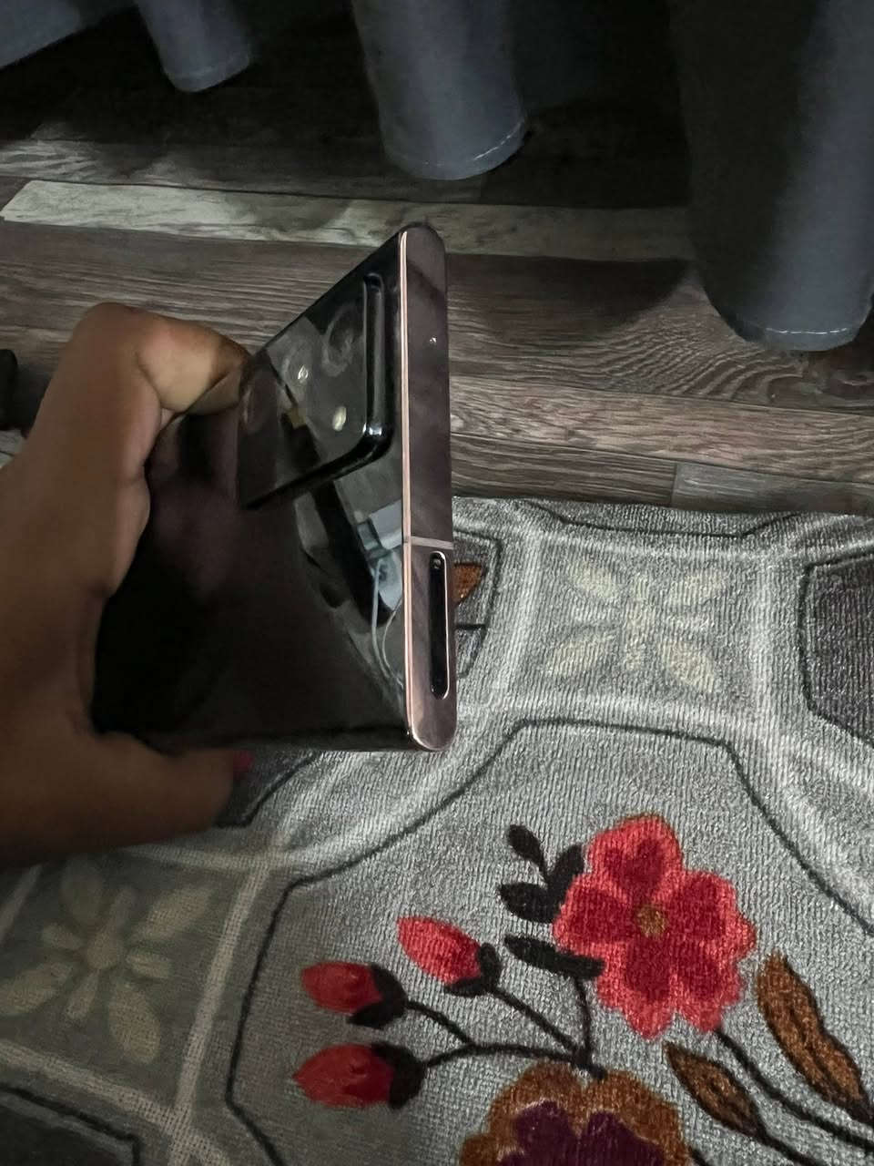 كلكسي نوت 20 اولترا ذاكرة 256 رام  12
فقط كسر بلضهر وممئثر ابد جهاز كلش نضيف يرهم مراوس او بيع  مكاني بابل شارع 80 نجف سعر خاص ***********
