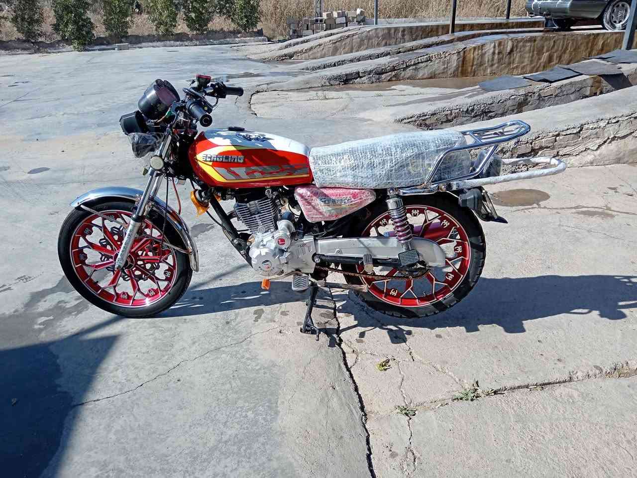 سلام عليكم دراجه سيفان موديل 24كفاله خير من الله مكينه شلعه تايرات جدد دبلات خلفيه او امامي جدد مابيها اي نقص كهربائيات سلف هندر اشاير لايت عالي ناصي نشرات كامله شاشه شغاله تعرض فيديو أوراق كامله السعر650بيها مجال مكان ديالى شهربان جسر
مهروت شراي يتصل *********** الموشراي لايعلق
       ملاحضه الصالنصه مووياها مالتها موجوده جعره
