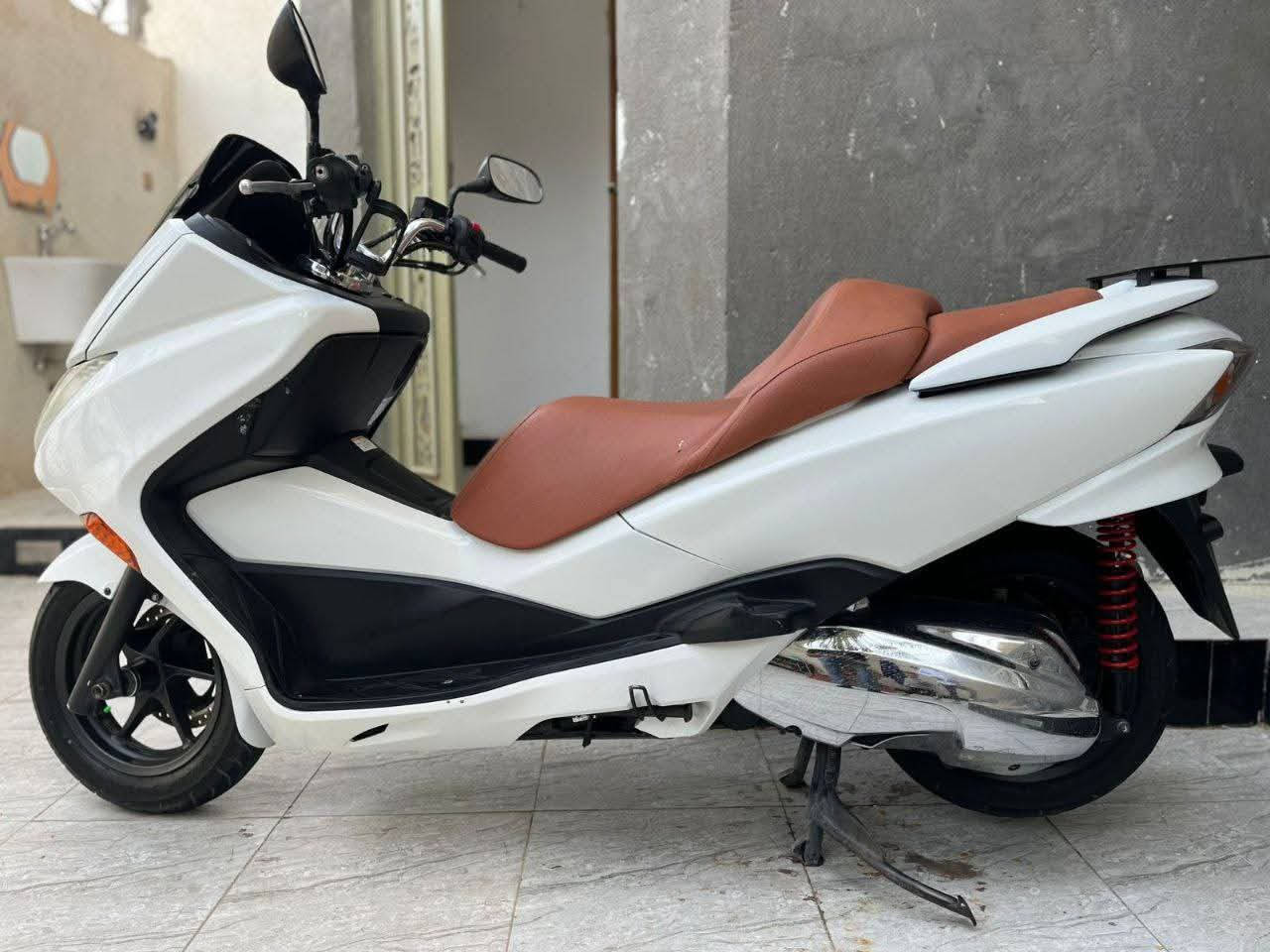 سلام عليكم دراجه فورزه 0-10 للبيع دراجه كفاله من كلشي محرك كير كفر بدي كامله وجاهزه مال جناي 
سعره مليون و500 المكان ناصريه قرب جسر الهولندي مامتواجد بلفيس وهذه رقمي ***********
