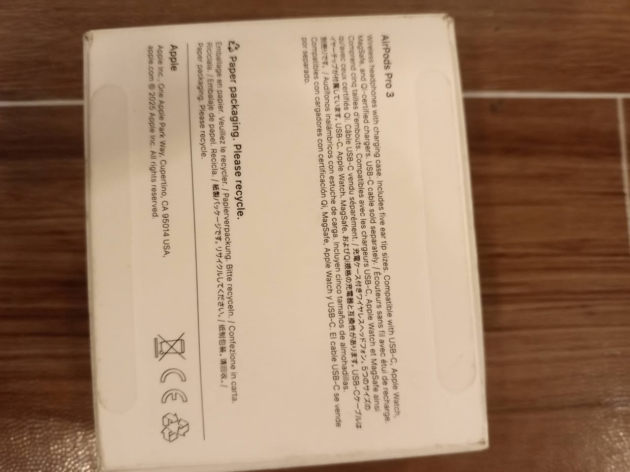 Air pods pro 3
اصليه ضمان ١٢ شهر
اخر اصدار من ابل 
 استخدام قليل جدا 
نضافه ١٠٠٪
مواصفات عزل تام 
قياس نبضات القلب 
وترجمه جميع اللغات 

عنوان بغداد البياع 
السعر ٢٦٠ الف قفل 

***********
