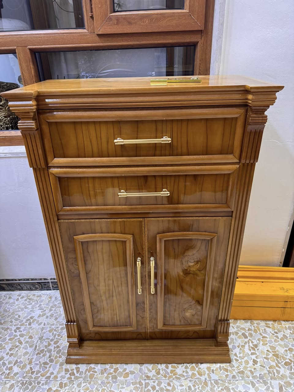 #مــعــرض_دبـــي_للاثـاث_المـنـزلي🪞
عندما تتجسد القناعات وترتسمُ ملامح اليقين, 
بأن الفخامة موجودة وفي متناول اليد,, 
لــدى #مــعــرض_دبـــي_لــلاثاث_المـنـزلي 
تلك هي حتماً اللحظة المناسبة 
التي ستظهر بها غرفة النوم الفاخرة,
بلمسة العشق الكامل, والجمال المُخملي,,
لتشرق غرفة النوم "#الملكي" برونقها وبديع صناعتها #العراقية, لتدخِل البهجة والبهاء الى ارجاء المنزل
 

♻️غـرف نوم مصنوعه من اجود انواع الخشب 

🔰بـاأسعارررر مـناسبه …..

🛑زورونا لتجدو كل ماهو جديد……

❇️العنوان /الموصل الجانب الايمن الصناعه القديمه بالقرب من جامع ابو زعيان ..بأداره الاخــوين
#ذنون_شوكه و #محمود_شوكه

✅التواصل مراسله الصفحه او الاتصال عالارقام التاليه

‭0751 132 8088‬

‭0770 186 4515‬

‭0774 080 6546‬

‭0750 877 9532‬
