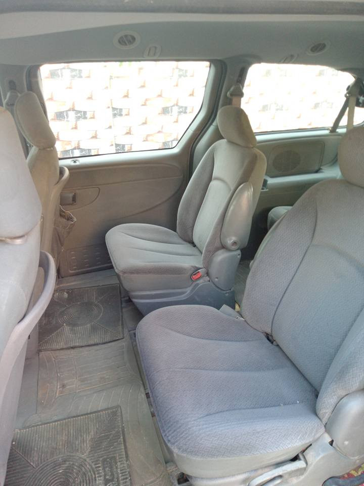 سلام عليكم
دوچ كرفان 2004 بغداد بسمي محرك3300 بلادي  رايده68 ورقه مكاني الكوت
***********
