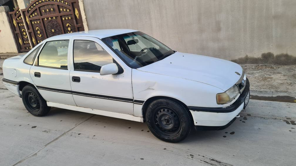 اوبل فكترا 
موديل ١٩٩١
محرك ٢٠ اوتوماتيك 
بي بطاقة بنزين 
سنوية منتهيه 
كير محرك كهربائي بشرط 
بيع فقط خابرني و شوفه سيارة ما اتعامل من موبايل 
0:7:7:0:1:3:8:1:3:7:8
0:7:5:1:1:2:1:4:0:0:3
اوبل فكترا 
موديلي ١٩٩١ 
كير اوتوماتيك 
بيتاقةي بةنزيني هةية 
سةنةوي بةسةر جوة 
كير و مةكينة و  كارةبايي بةشةرت 
بوفروشتن تةنها تةلةفون بكة و وةرة سةيري بكة لة موبايلةوة مةعامةلة ناكةم كركوك, العراق
