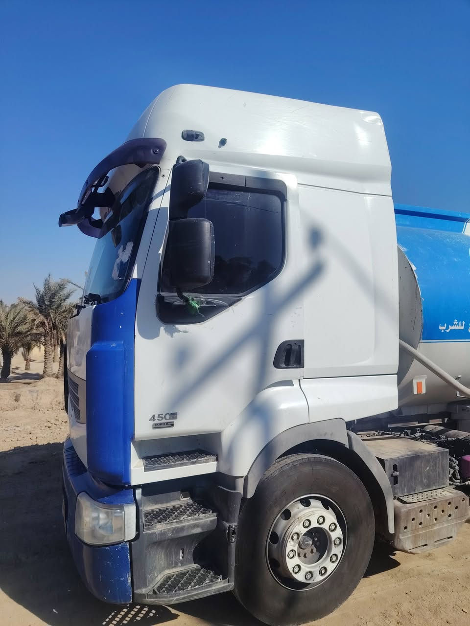 رينو للبيع حموله 16سيار جديد جاهزه للشغلتخم تاير محرك كير
***********
