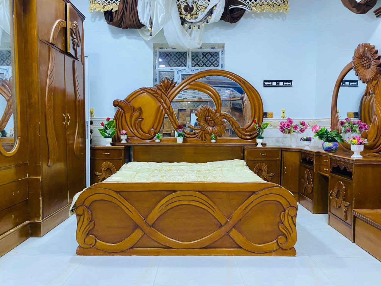 غرفه نوم عراقيه حطاطه صاج فصال الديره صاج السعر 775هيه ودوشك وياها العنوان الرمانه البعبيد الاتصال ***********

