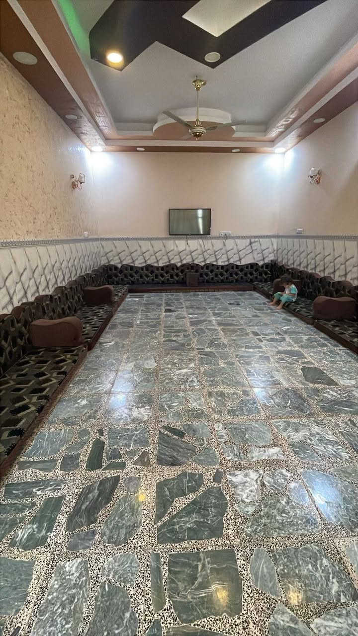 جلسه 8 امتار ونص شكل وجهين
السعر 350 الف وبي مجال قليل

كربلاء طوريج

للاستفسار مراسله خاص


**إذا كنت صاحب هذا الإعلان وتريد حذفه لأي سبب، رجاءا أرسل رسالة إلى الدعم الفني**