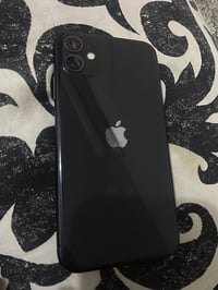 ايفون 11 عادي ذاكرة 128 بطارية 86 طافي السعر 100 قفل مكاني بغداد البلد...