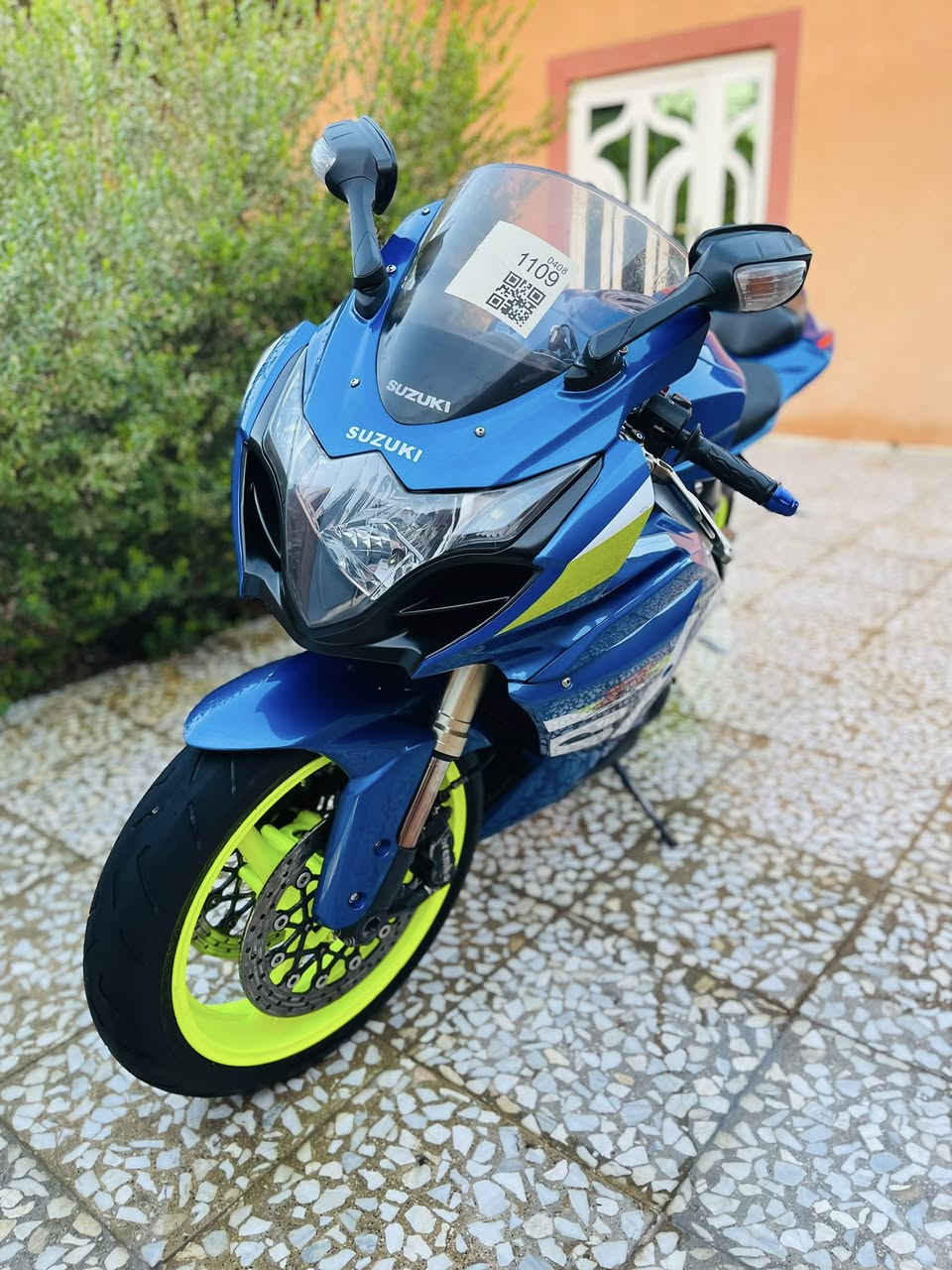 السلام عليكم جكسر1000ccللبيع موديل 15ماشيه 11دراجه بحاله الوكاله ومبرمجه 3مودات للاستفسار خاص او***********مكاني بابل
