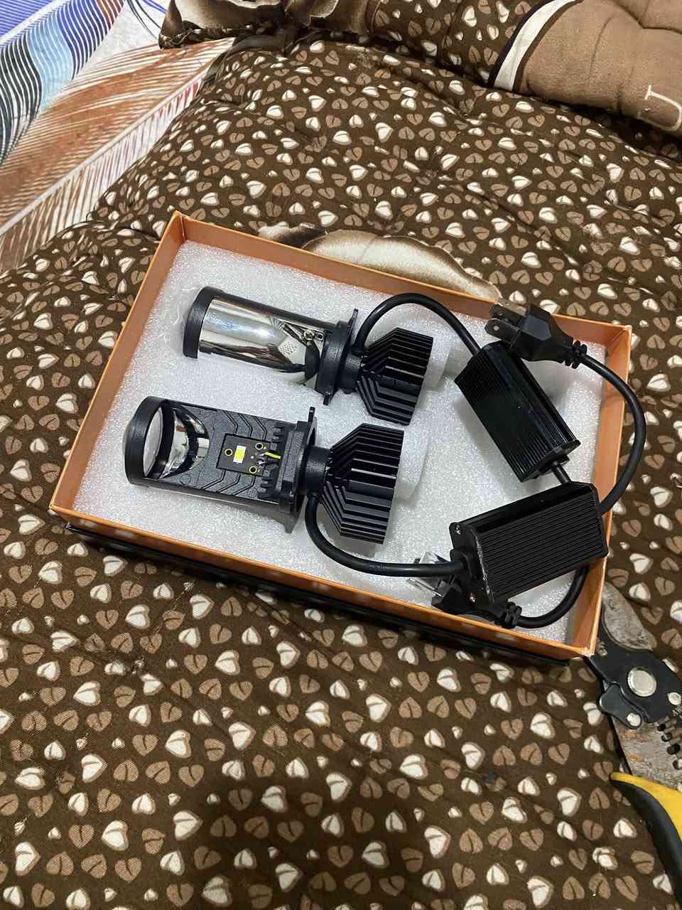 عدسات عالي ناصي ثلجي اناره  ناصي محدده كلش قوي بيهة خط ازرق قياس h4 نوعيه مرتبه سعر 40 الف يوجد توصيل


**إذا كنت صاحب هذا الإعلان وتريد حذفه لأي سبب، رجاءا أرسل رسالة إلى الدعم الفني**