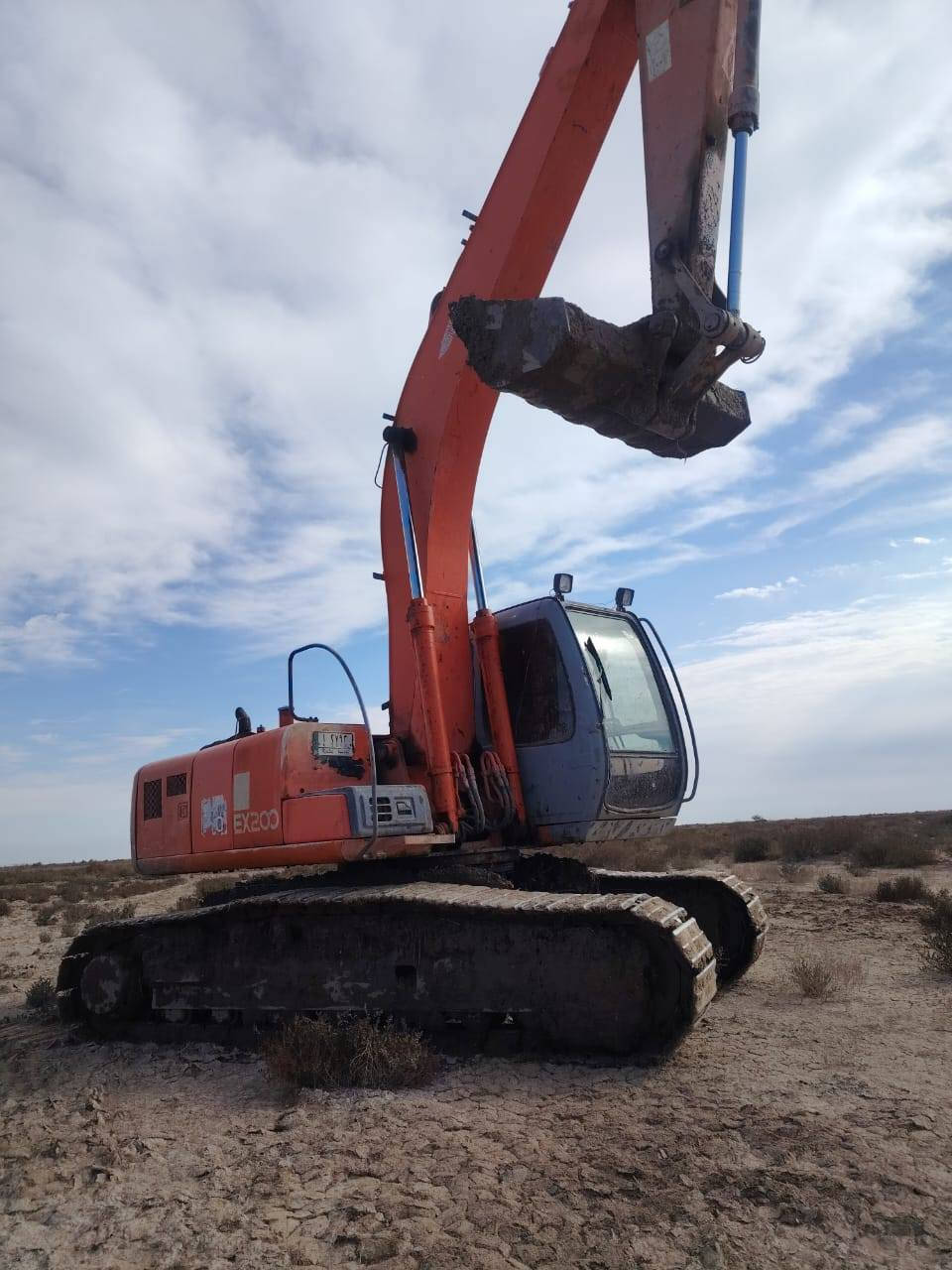 حفاره فايف للبيع موديل 2000 الرقم (قادسية)
جاهزه للعمل 
مابيها اي نقص 
رقم صاحب الحفاره للاستفسار الاتصال على الرقم   ***********
