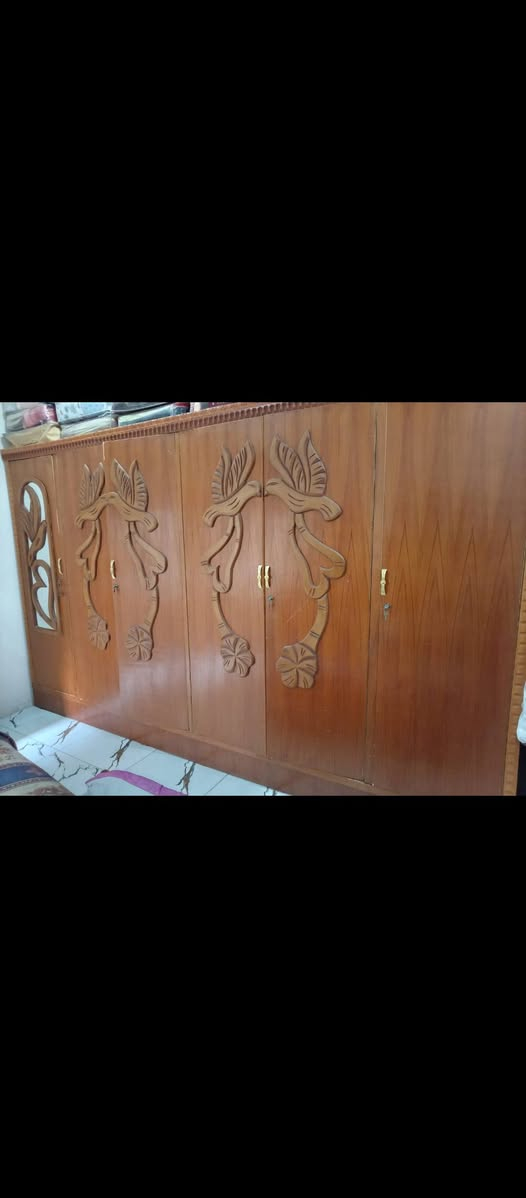 غرفه للبيع الشراي يتصل على الرقم التالي ***********
