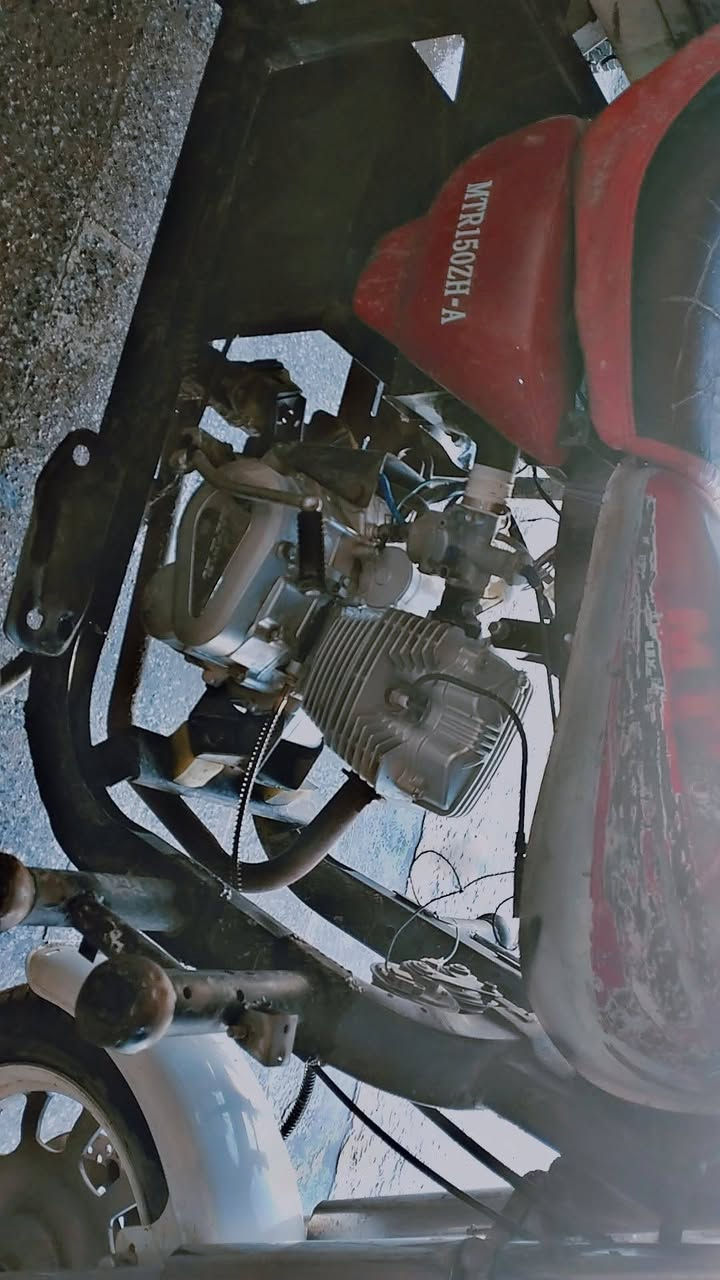 السلام عليكم ستوته للبيع ام تي ار محرك 2025 ستوته موديل 2008 اكسن وتايرات بالكرتون الستوته كامله ما عايزه شيء السعر 950 هذا رقمه***********
