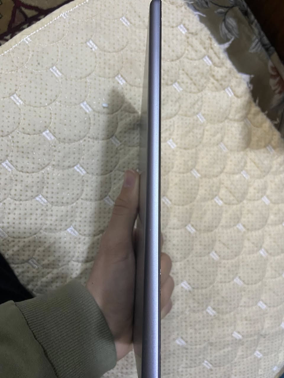 ايباد 6 
ذاكره ١٢٨
بلادي مو مفتوح نضيف كلش
بطاريه بل ٨٠ 
سعر ١٥٠ وبي مجال
ملحقات كارتونه فقط
هـ***********
