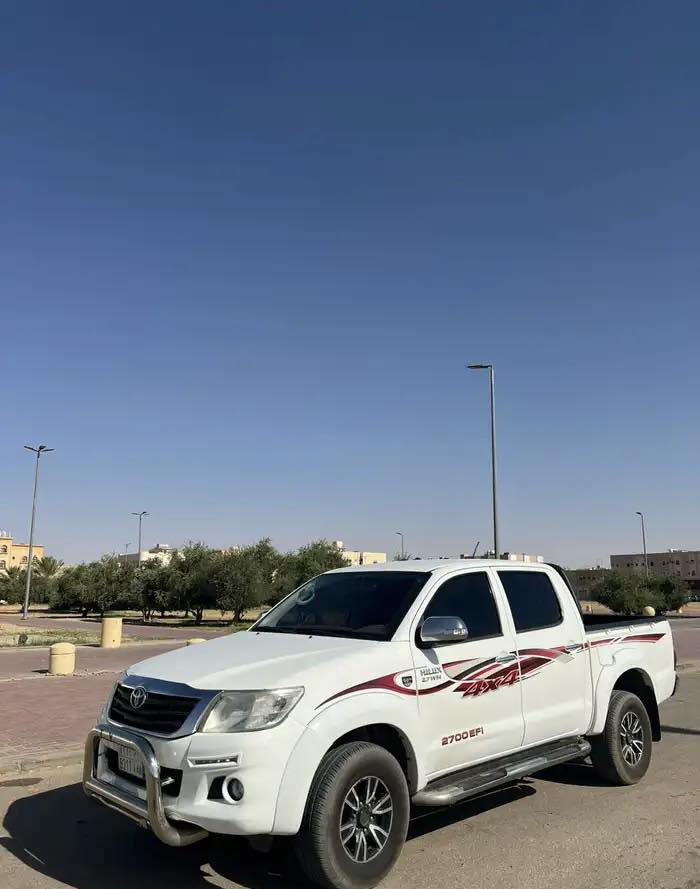 السلام عليكم 
ادوات كلك مكفول من الكص سرقه 

السعر ((65  ورقه )) رقم اربيل جديد توام

هايلكس    / 2015   رقم ارييل توام

مكفول من سرقه صبغ كص انتربول  عشاير دخول جديد  

تفاصيل وتساب موجود فقط

***********
