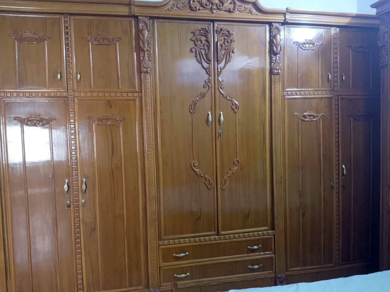 غرفة اخشاب للبيع (مستعمله )
المكان بغداد ... حي النصر 
السعر مليون وبيه مجال 
الاستفسار ..الاتصال او مراسلة الرقم التالي 
***********

