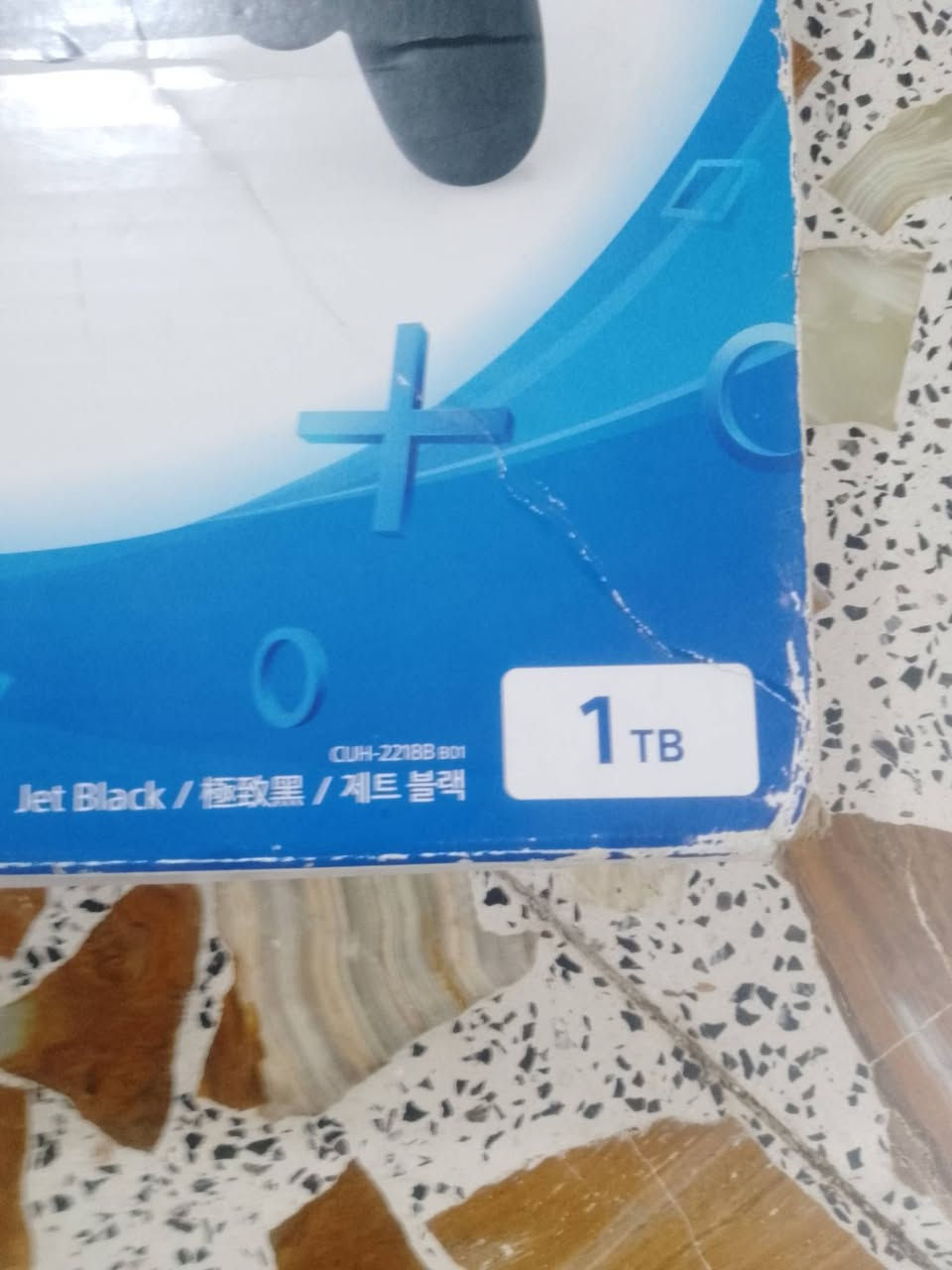 السلام عليكم جهاز ps4 نضيف جدا سعه تخزين 1000G سعره 350الف دينار ***********
