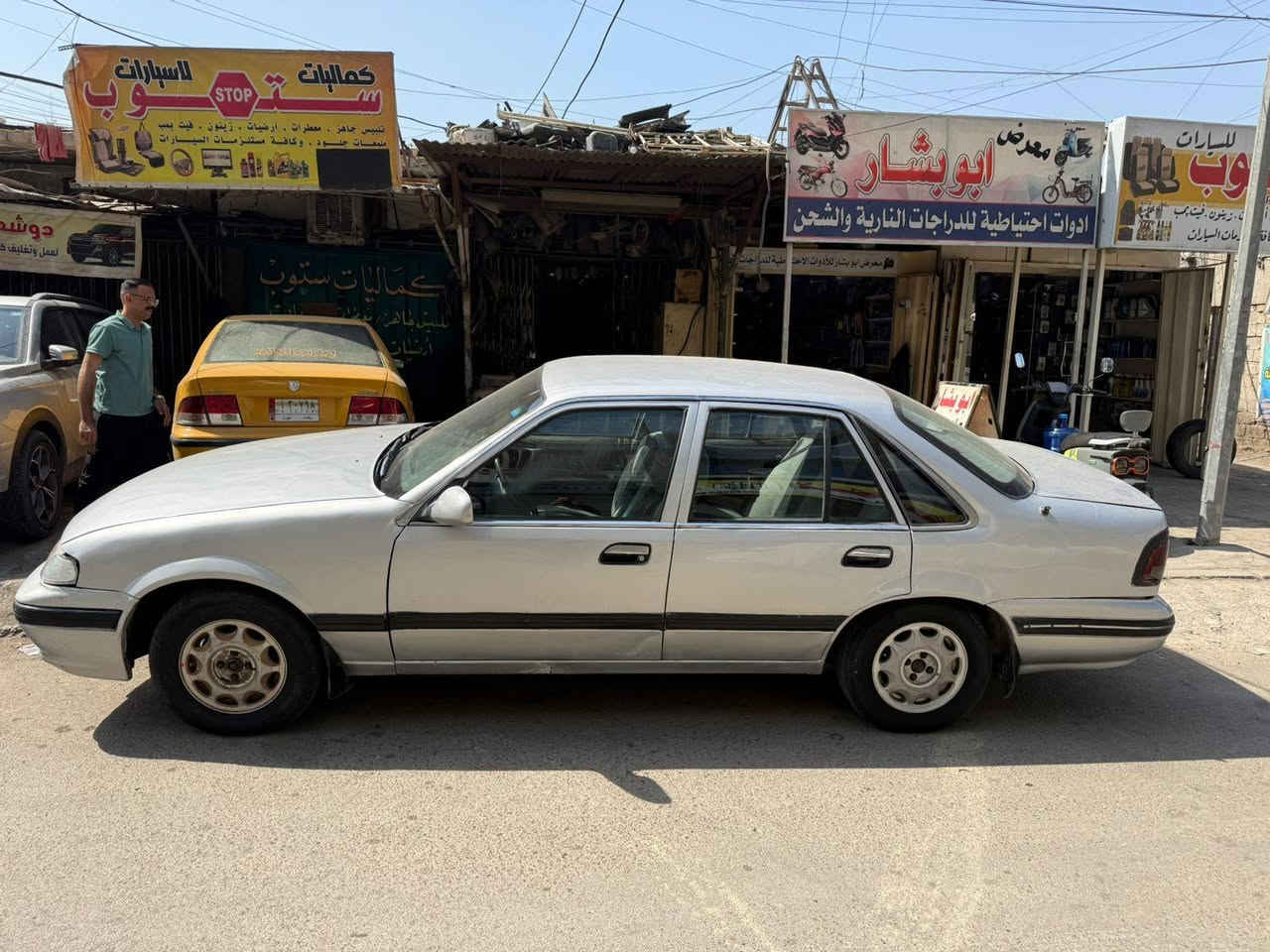 سلام عليكم 
برنس العاديه موديل 95
اوتوماتيك محرك وكير مكفول
رقم انكليزي بغداد تحويل ثاني يوم 
بدون غرامه مصبوغه عام 
المكان الصليخ 
السعر 35 ورقه 
غير متوفر على الفيس الاتصال على الرقم 
***********
