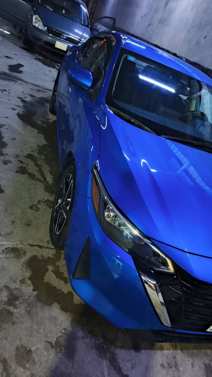 السلام عليكم ˛ يا الله
للبيع نيسان سنترا موديل 2024 وارد امريكي

المواصفات: 

فئة SV لون ازرق جويتي المميز

بصمة تشغيل ،ودخول ذكي بصمة ابواب . 

رادار امامي وخلفي وجوانب. 

كاميرا خلفية دوار . 

حساسات. 

نقطة عمياء. 

مانع انزلاق. 

فول تحكم استيرن. 

نظام ECO. Sport. Normal

نظام توقف ذاتي . 

شاشة تدعم carplay 

تحديد مسار

مثبت سرعة

محرك 2000cc

حساسات ضغط الهواء 

ومواصفات هواي بيه غنيه عن التعريف

شاصي السيارة سليم 100%100 شرط الفحص. 

السيارة حادثه الباب الخلفي مبدل اصلي موتجاري ارباك فقط برده  
صور الحادث مرفوقه بل المنشور

سيارة عَنْ تجربة بيها سلاسة بالقيادة وثبات بالشارع وصرفية بانزين ابدًا مابيها وبانزين عـاديّ بدون ﺎَيّ دوانز 

السياره معقوقين واسط 

مبدل هايدروليك الكير ودهن المحرك 

للاستفسار عن السيارة الاتصال على الرقم او مراسلة عن طريق الواتساب السعر 140

***********
