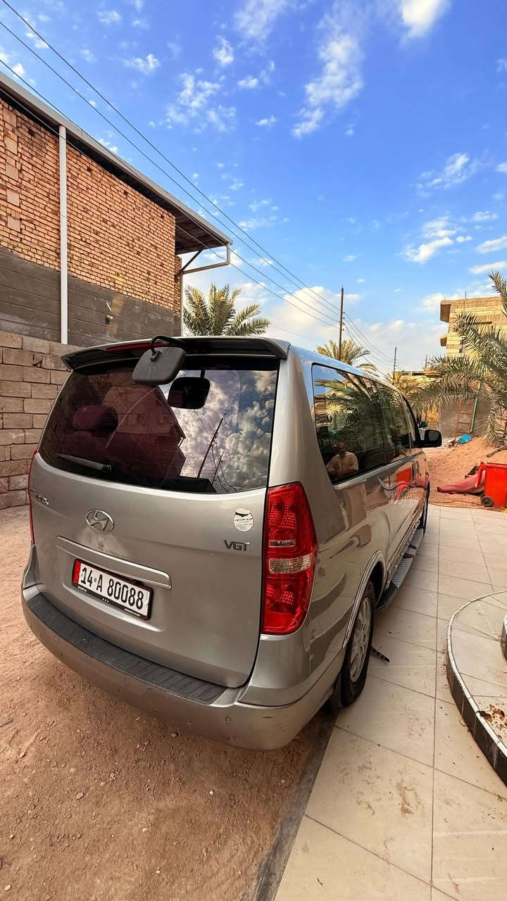 سلام عليكم اخوان ستاراكس للبيع موديل 2016محرك سبلاين2012قبق اسود سياره جاهزه من كلشي
مصفره هيئه وضريبه رقمها ومكانه بصره 
للاستفساره الاتصال على الرقم***********
