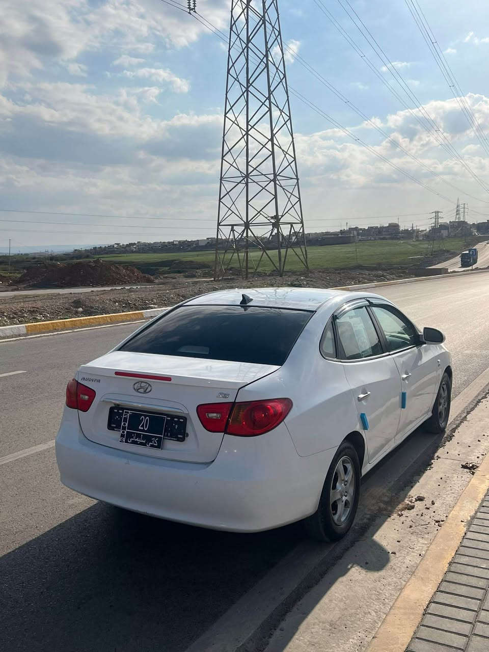 ئاڤانتي موديل 2007 
ته بريت له مس فول به س سلايت نيه ده عم ليدراو كه فه ر گوراو به شه رت ده بل گوراو به شه رت سه قفي به شه رت وه ك شوشه وايه مه سره في 250 تيا نيه ته قه و ره قه گيرو مه مكينه به شه رت جر كه ي نيه نا و زه رد شوين كويه موشته ري ته له فون بكه *********** فايبه ر واسئه ب كراوه يه كويسينجاك, أربيل
