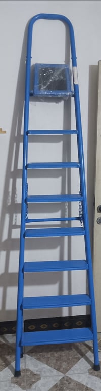 سلم جديد • ٨ درايج • موصل ايسر شراي