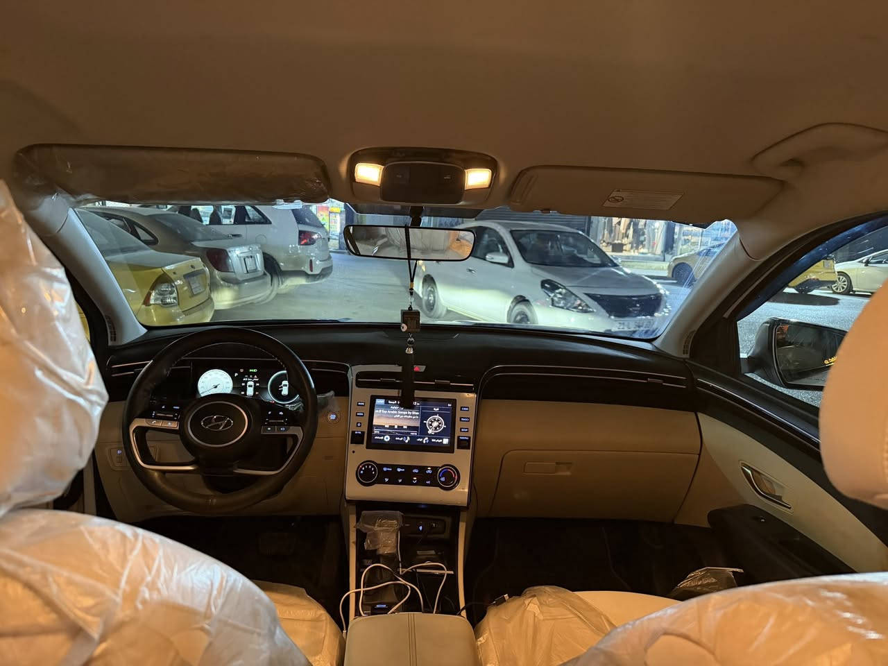 السلام عليكم
للبيع توسان خليجي موديل 2024 رقم بغداد فول مواصفات عدا البانوراما ماشيه 35 مكفوله عنوانها بغداد  وهذا رقمي ***********
