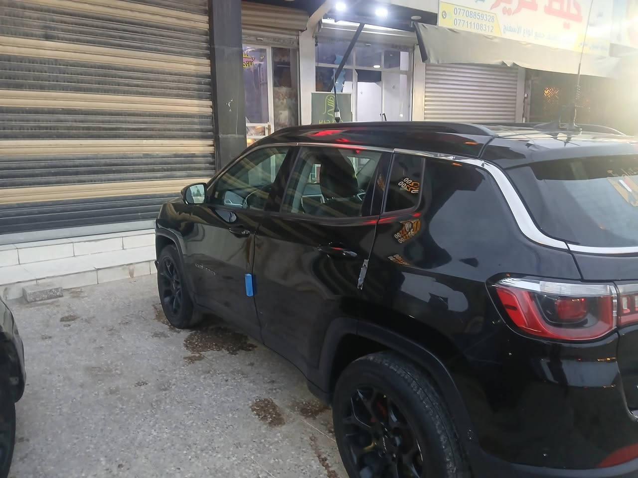 السلام عليكم سياره للبيع جيب كومباس محرك ٤ ستندر وارد أمريكي موديل ١٧ تبديل بونيد ودعاميه فقط السعر على الخاص رقم الهاتف ***********
