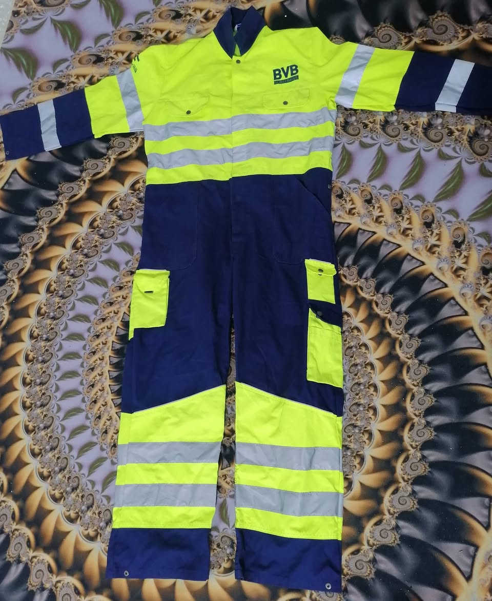 قياس XL                        مع التوصيل 25


**إذا كنت صاحب هذا الإعلان وتريد حذفه لأي سبب، رجاءا أرسل رسالة إلى الدعم الفني**